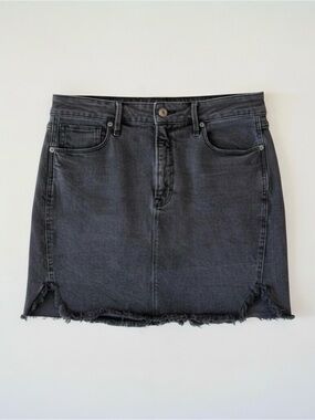 Good American Good 90s Black Denim Mini Skirt Raw Hem Distressed Size 15/33